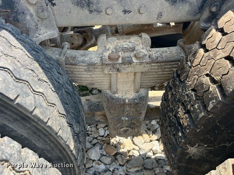 image for item DP0538 1987 Ford L8000  log loader truck