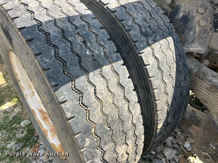 image for item DP0538 1987 Ford L8000  log loader truck