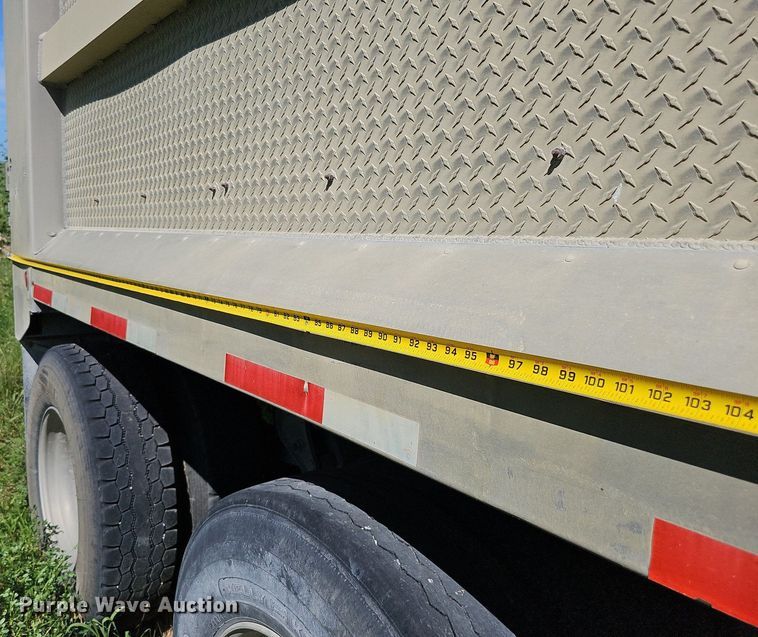 image for item DQ0125 1990 Cornhusker Pup  end dump pup trailer