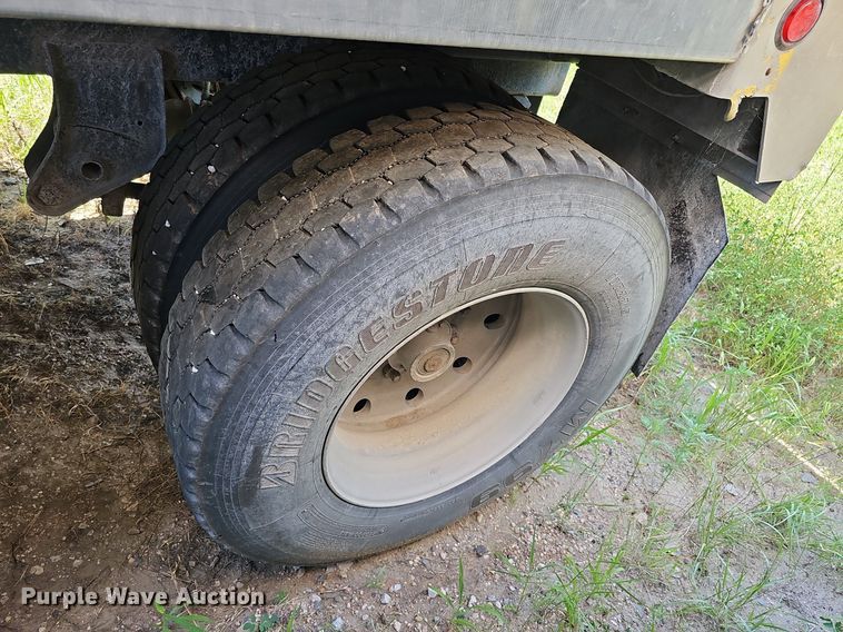 image for item DQ0125 1990 Cornhusker Pup  end dump pup trailer