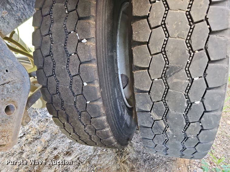 image for item DQ0125 1990 Cornhusker Pup  end dump pup trailer