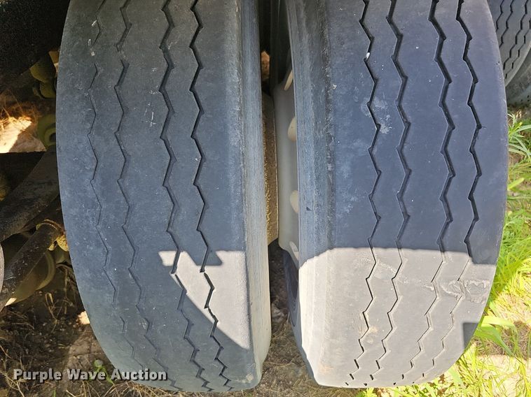 image for item DQ0125 1990 Cornhusker Pup  end dump pup trailer