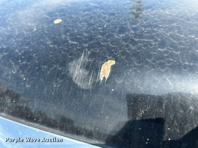 image for item DQ0860 2009 GMC Sierra 3500HD  Ext. Cab flatbed pickup truck