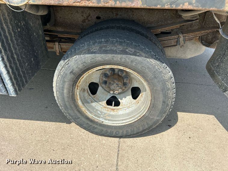 image for item DQ0860 2009 GMC Sierra 3500HD  Ext. Cab flatbed pickup truck