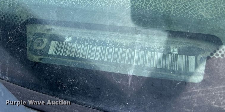 image for item DQ0860 2009 GMC Sierra 3500HD  Ext. Cab flatbed pickup truck