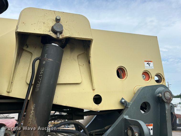 image for item DQ0863 2005 JLG G10-55A  telehandler