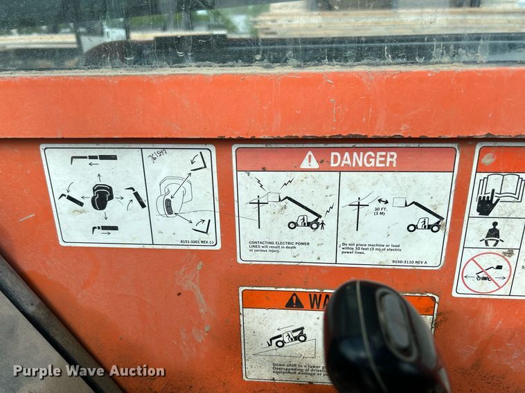 image for item DQ0863 2005 JLG G10-55A  telehandler