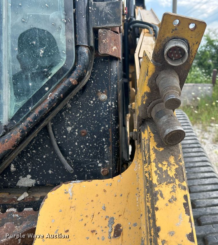 image for item DQ0864 2011 Caterpillar 259B3  tracked skid steer loader
