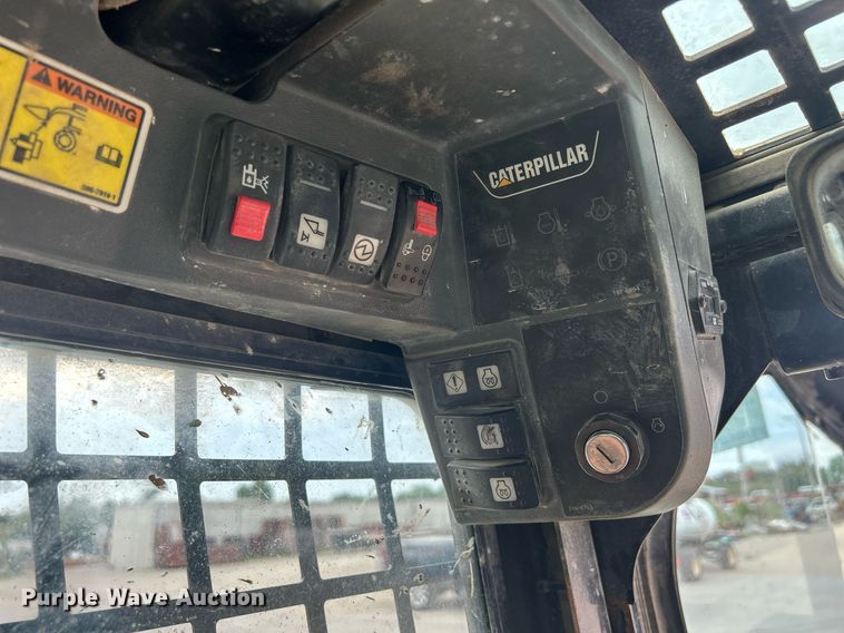 image for item DQ0864 2011 Caterpillar 259B3  tracked skid steer loader