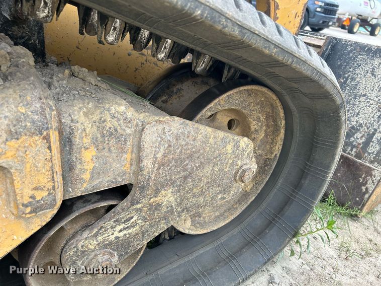 image for item DQ0864 2011 Caterpillar 259B3  tracked skid steer loader