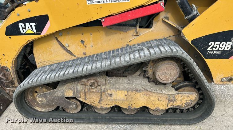 image for item DQ0864 2011 Caterpillar 259B3  tracked skid steer loader