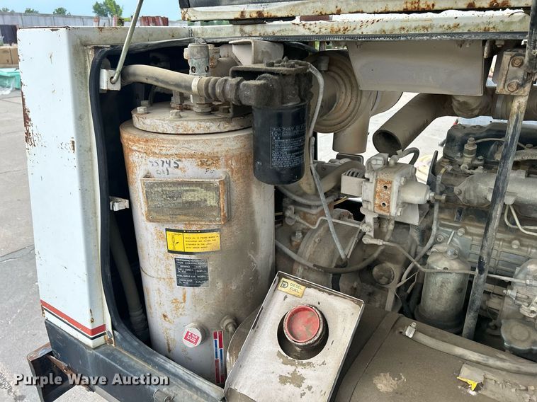 image for item DQ0865 Airman PDS270S  air compressor