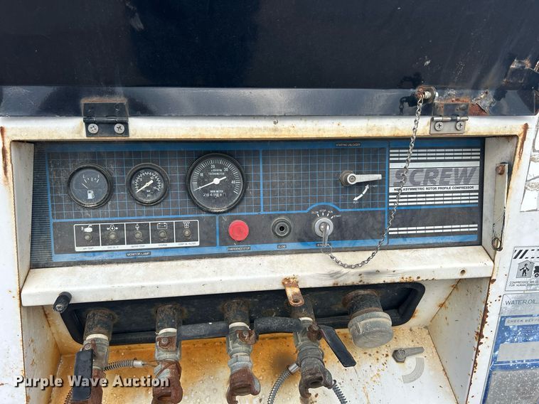 image for item DQ0865 Airman PDS270S  air compressor