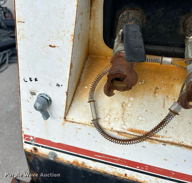 image for item DQ0865 Airman PDS270S  air compressor