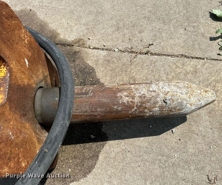 image for item DQ0866 2016 Arrowhead S180  breaker