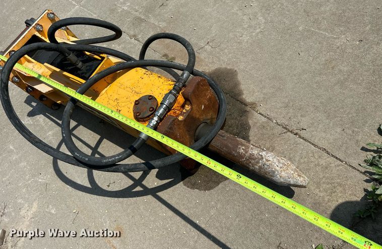 image for item DQ0866 2016 Arrowhead S180  breaker