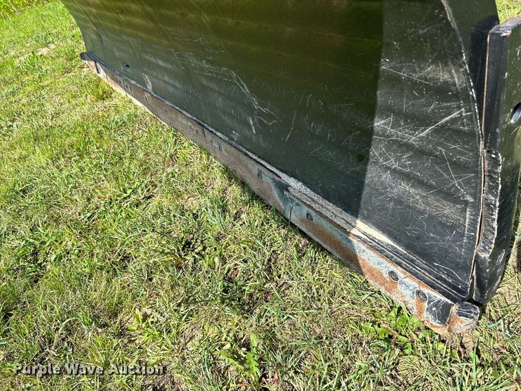 image for item DQ0867 1986 Ford L8000  dump truck