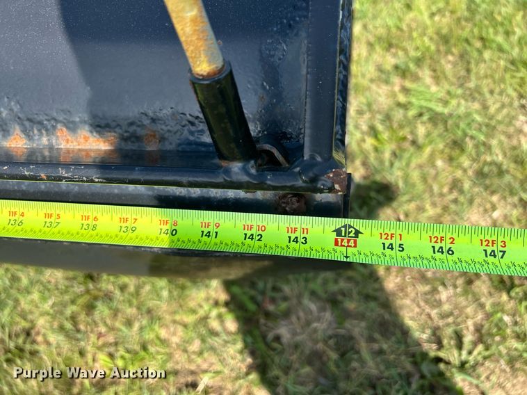 image for item DQ0867 1986 Ford L8000  dump truck