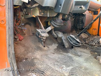 image for item DQ0867 1986 Ford L8000  dump truck