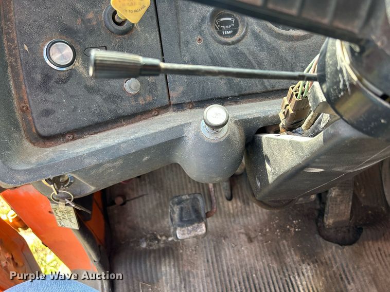 image for item DQ0867 1986 Ford L8000  dump truck