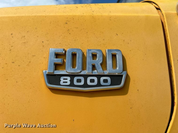 image for item DQ0867 1986 Ford L8000  dump truck