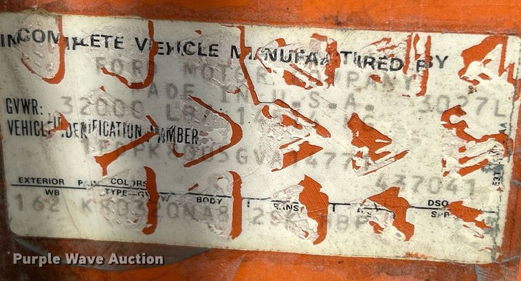 image for item DQ0867 1986 Ford L8000  dump truck