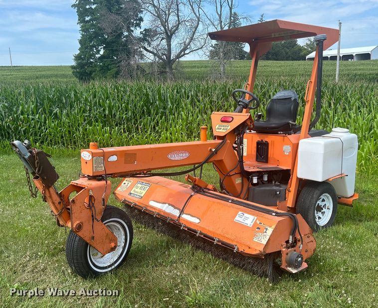 image for item DQ0868 2004 Lay Mor 8HC  broom