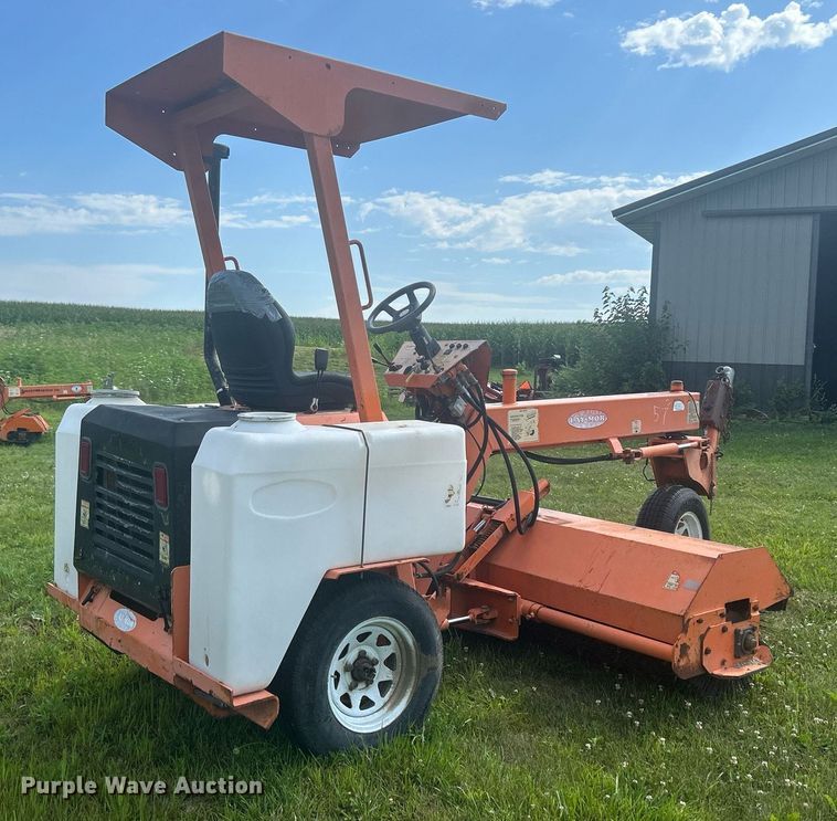 image for item DQ0868 2004 Lay Mor 8HC  broom