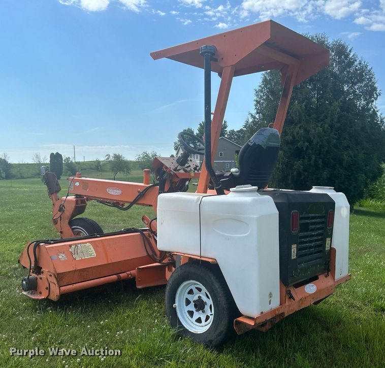 image for item DQ0868 2004 Lay Mor 8HC  broom