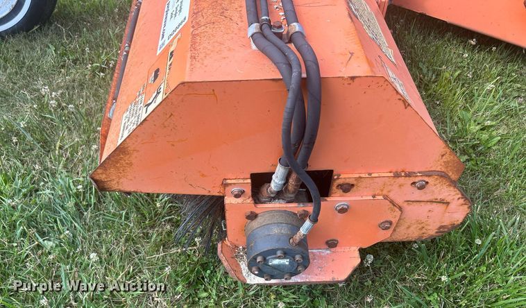 image for item DQ0868 2004 Lay Mor 8HC  broom