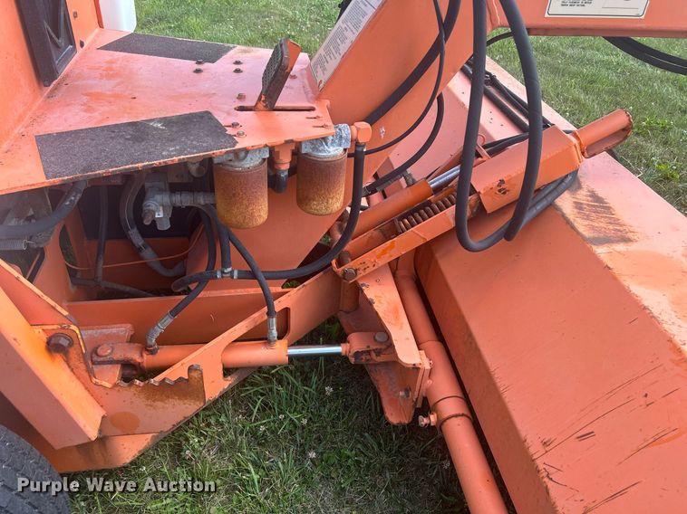 image for item DQ0868 2004 Lay Mor 8HC  broom