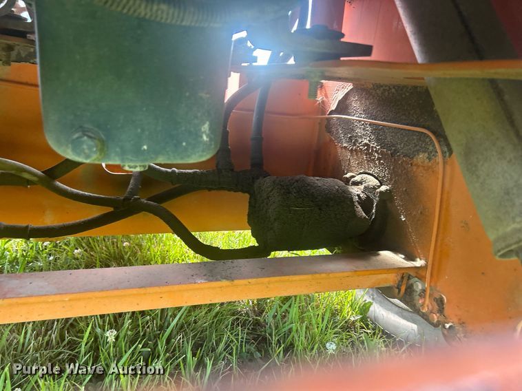 image for item DQ0868 2004 Lay Mor 8HC  broom