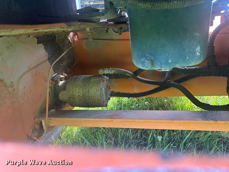 image for item DQ0868 2004 Lay Mor 8HC  broom