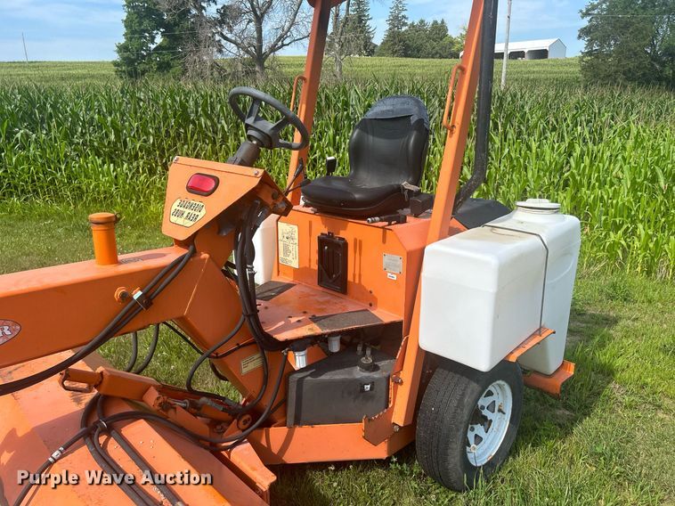 image for item DQ0868 2004 Lay Mor 8HC  broom