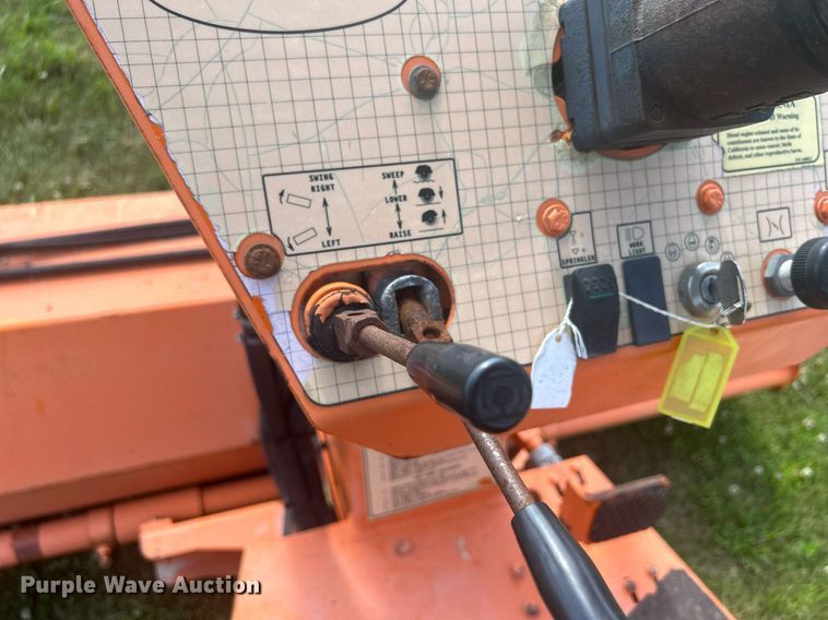 image for item DQ0868 2004 Lay Mor 8HC  broom