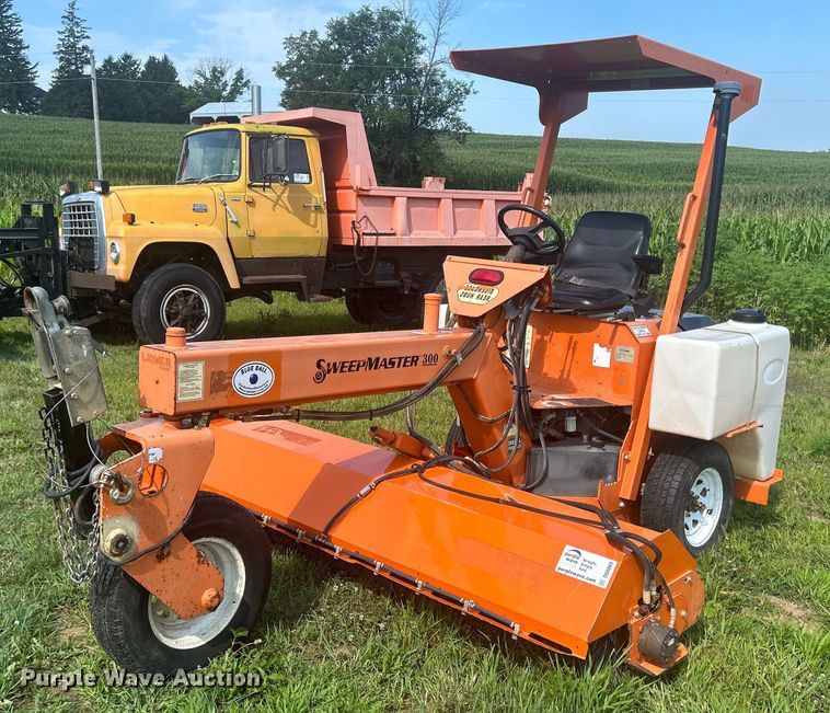 image for item DQ0869 2013 Lay Mor SweepMaster 300  broom