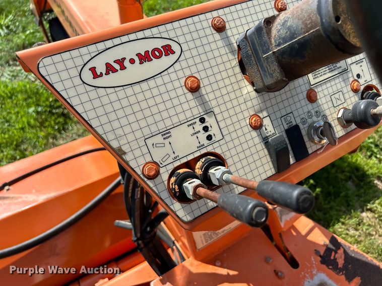 image for item DQ0869 2013 Lay Mor SweepMaster 300  broom