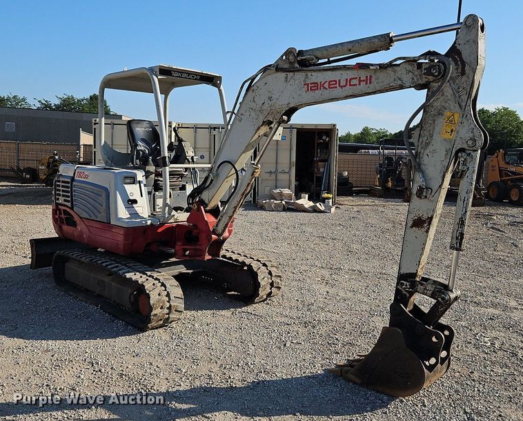 image for item DQ1799 2013 Takeuchi TB235  mini excavator