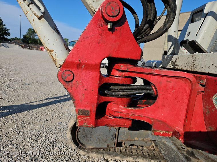 image for item DQ1799 2013 Takeuchi TB235  mini excavator