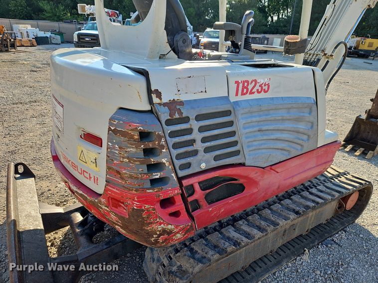 image for item DQ1799 2013 Takeuchi TB235  mini excavator