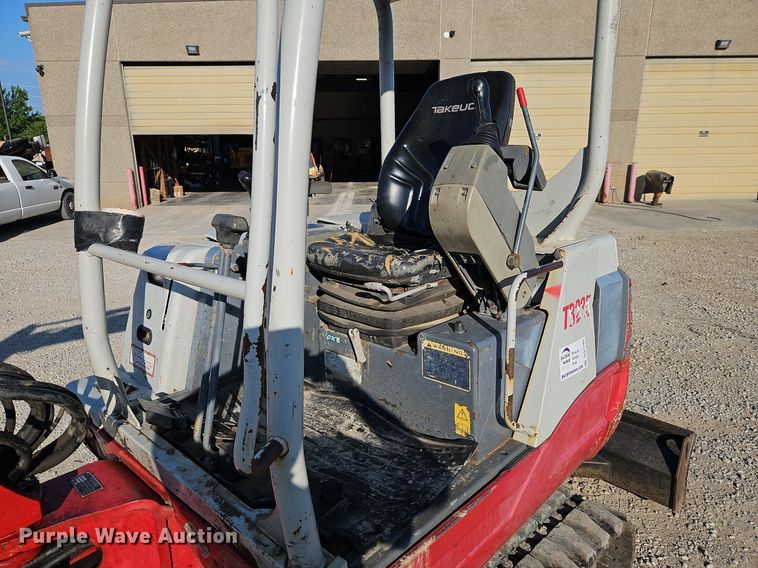 image for item DQ1799 2013 Takeuchi TB235  mini excavator