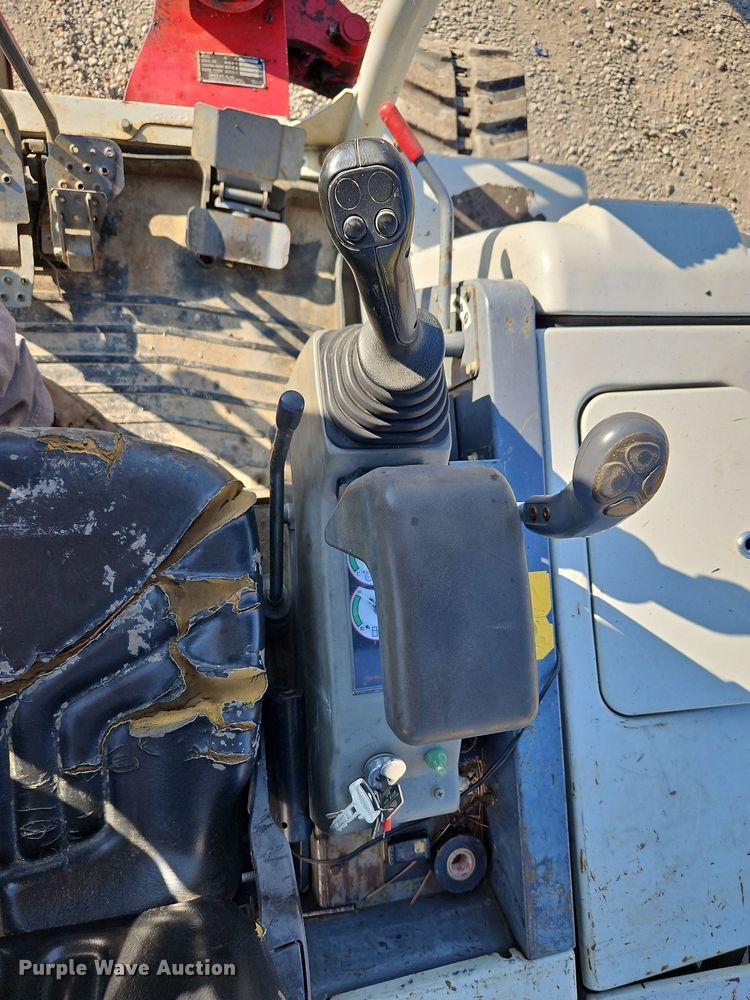 image for item DQ1799 2013 Takeuchi TB235  mini excavator