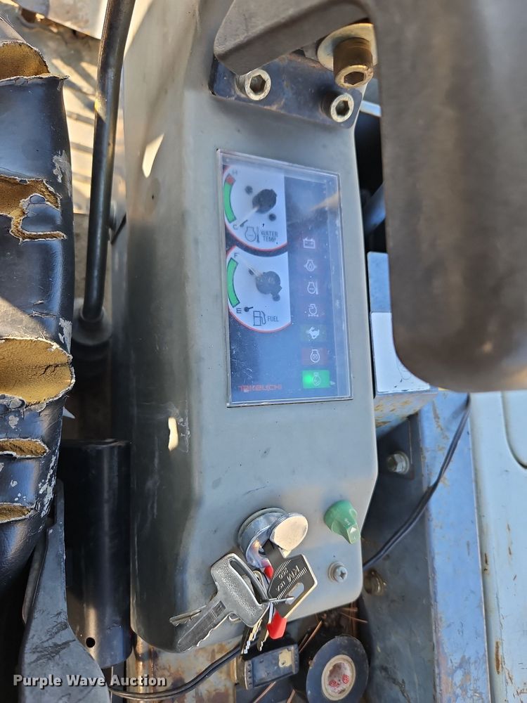 image for item DQ1799 2013 Takeuchi TB235  mini excavator