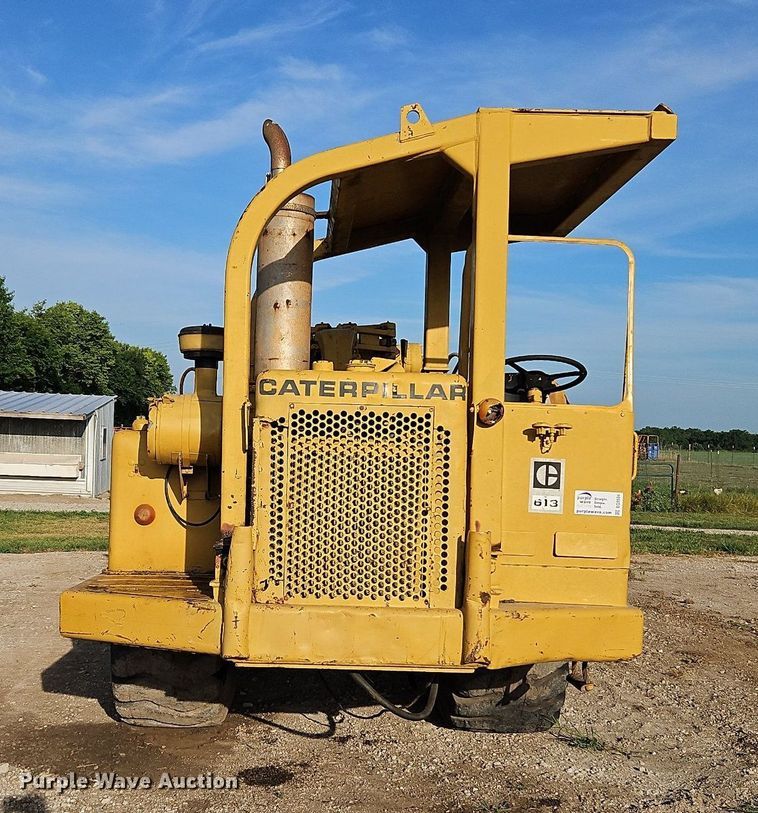 image for item DQ1804 1974 Caterpillar 613B  elevating scraper