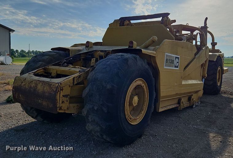 image for item DQ1804 1974 Caterpillar 613B  elevating scraper
