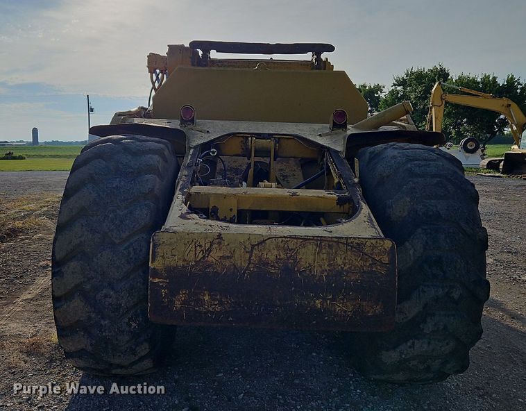image for item DQ1804 1974 Caterpillar 613B  elevating scraper