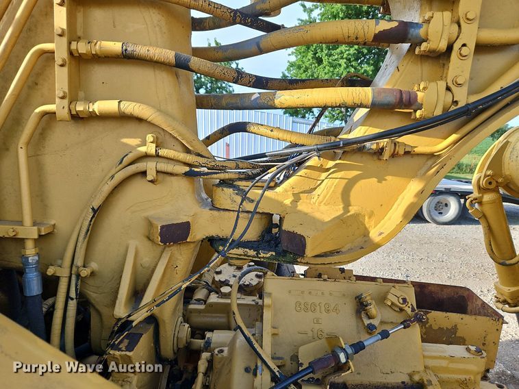 image for item DQ1804 1974 Caterpillar 613B  elevating scraper