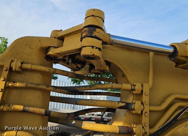 image for item DQ1804 1974 Caterpillar 613B  elevating scraper