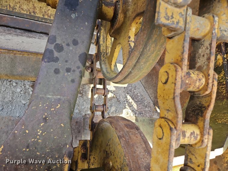 image for item DQ1804 1974 Caterpillar 613B  elevating scraper