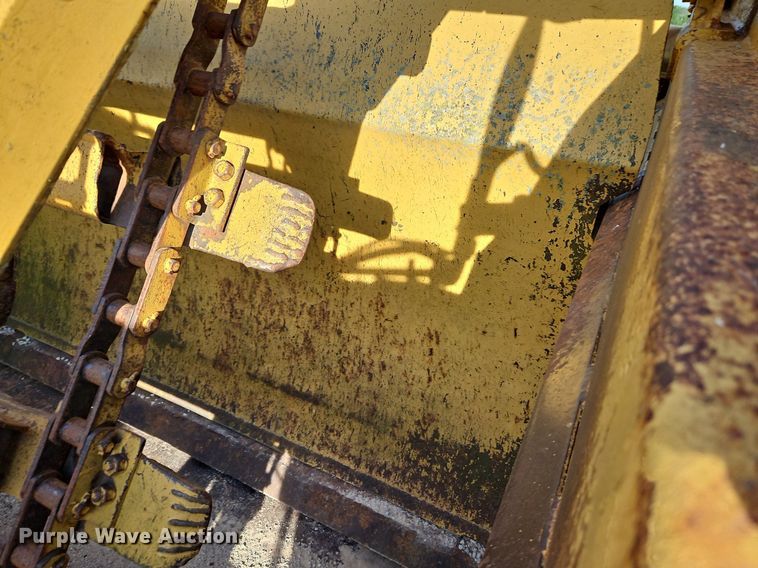 image for item DQ1804 1974 Caterpillar 613B  elevating scraper